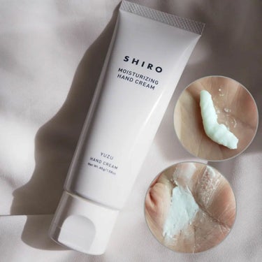 SHIRO ゆずハンドクリーム 2023のクチコミ「
❑SHIRO ゆずハンドクリーム
🍋
初めてSHIROのハンドクリームを
買ったのだけど、
.....」（2枚目）