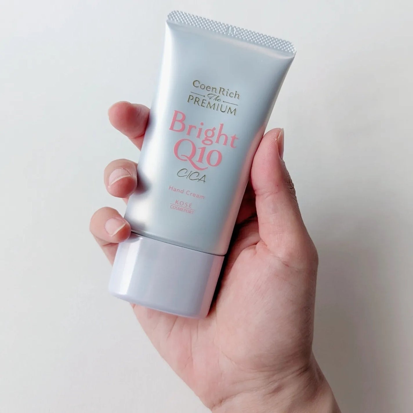 コエンリッチ ザ プレミアム ライトアップ モイストガード ハンドクリーム/コエンリッチQ10/ハンドクリームを使ったクチコミ(2枚目)