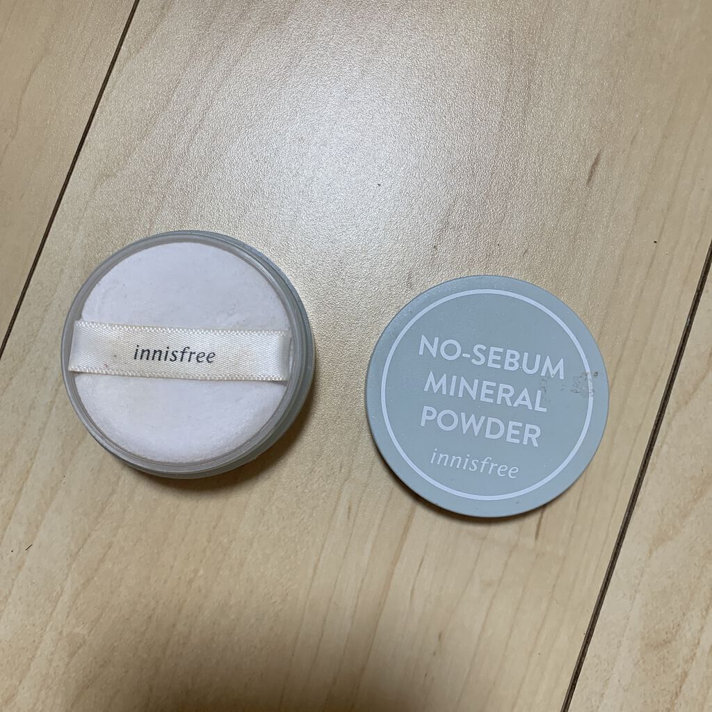 ノーセバム　ミネラルパウダー　N/innisfree/ルースパウダーを使ったクチコミ（2枚目）