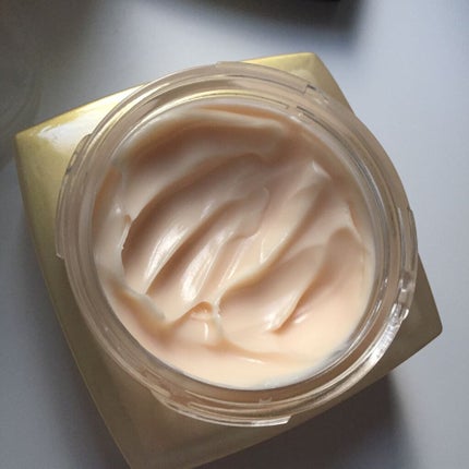 CHANEL サブリマージュ ラ クレーム コール エ デコルテのクチコミ「CHANEL
サブリマージュ ラ クレーム コール エ デコルテ
プレミアム ボディクリーム
.....」(2枚目)