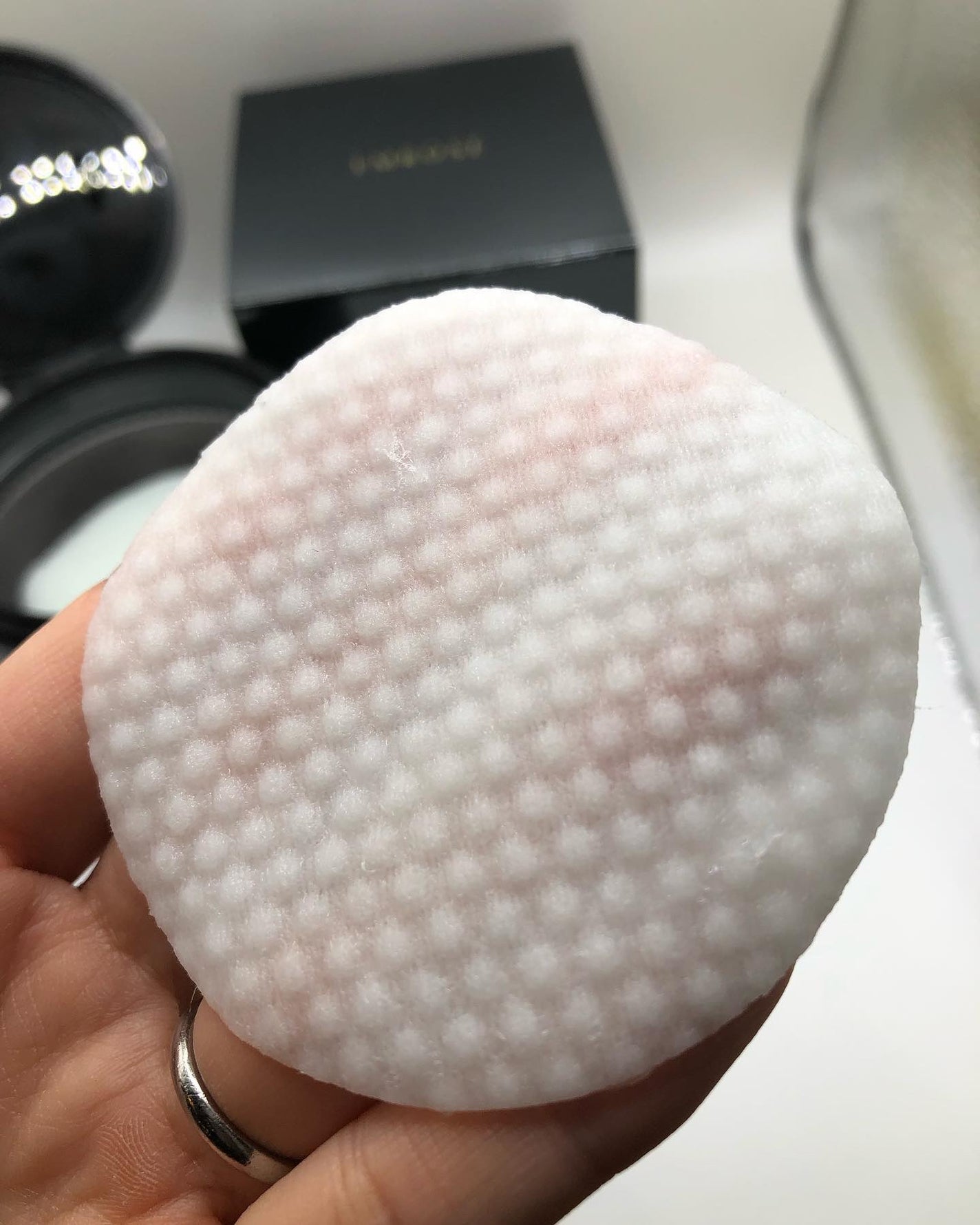 ブルーブライトピーリングパッド/EMROSÉ/トナーパッドを使ったクチコミ(4枚目)