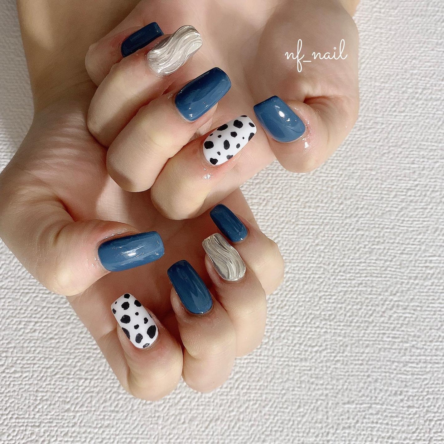 Natsumi◎nailist on LIPS 「animal.🐄💙.#ネイル#ネイルデザイン#ネイルアート..」(1枚目)