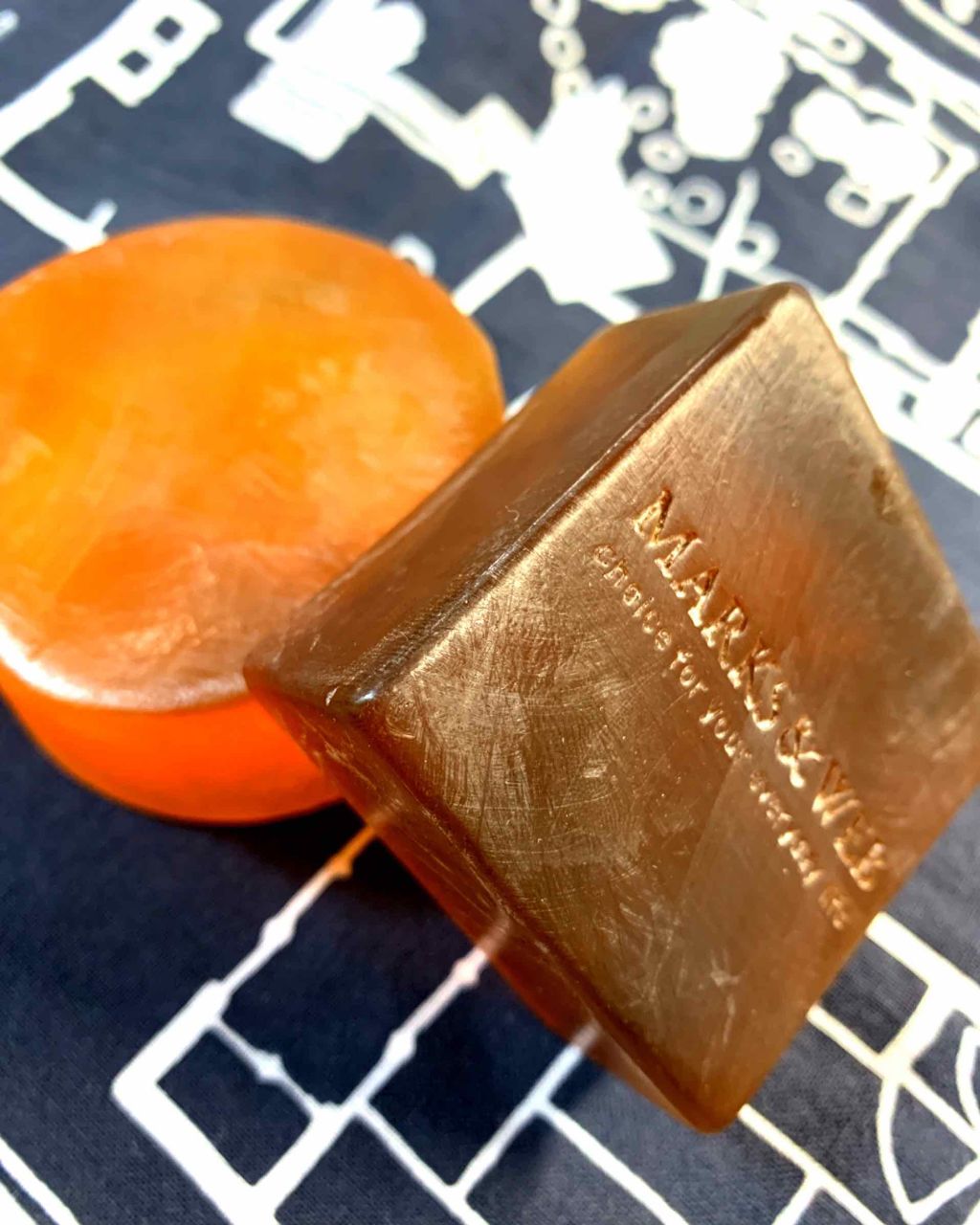 ハンドメイドボタニカルソープ 黒砂糖/ハチミツ/MARKS&WEB/洗顔石鹸を使ったクチコミ(1枚目)