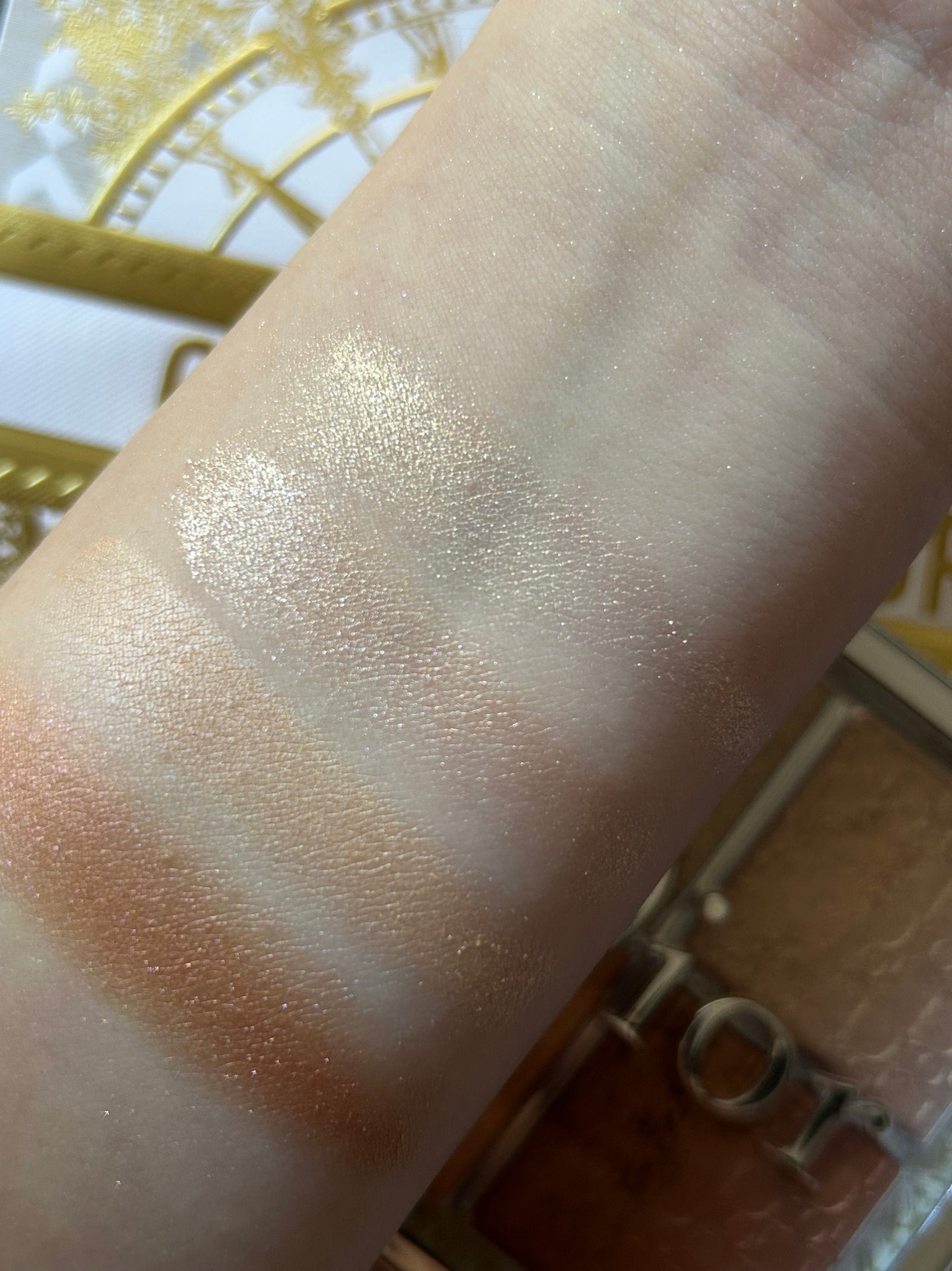 ディオール バックステージ フェイス グロウ パレット/Dior/ハイライトを使ったクチコミ(2枚目)