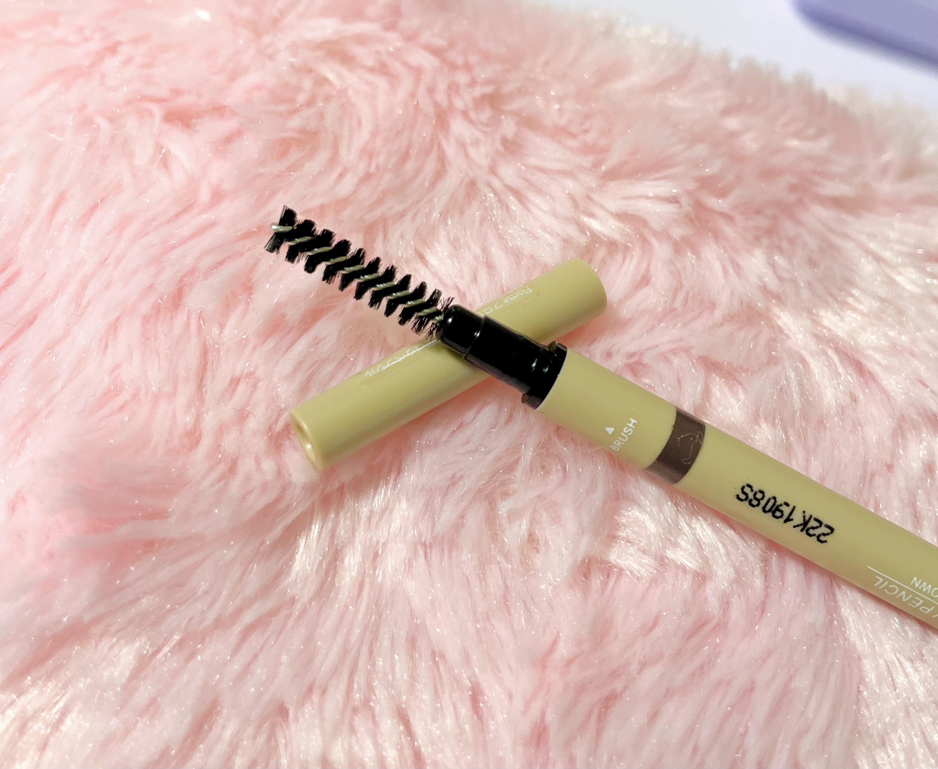 フロレット アイブロウペンシル/FLORTTE/アイブロウペンシルを使ったクチコミ（2枚目）