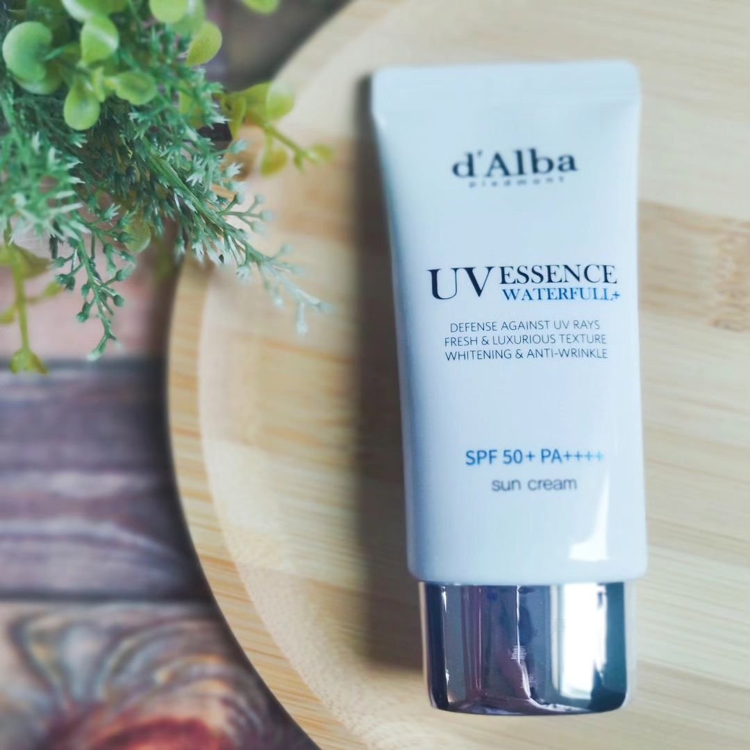 ダルバ ウォータフル エッセンス サンクリーム/ダルバ/日焼け止めクリームを使ったクチコミ（1枚目）