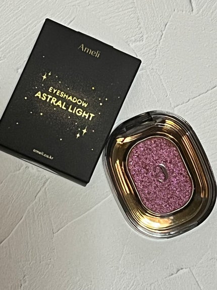 ASTRAL LIGHT EYESHADOW/Ameli/単色アイシャドウを使ったクチコミ(3枚目)