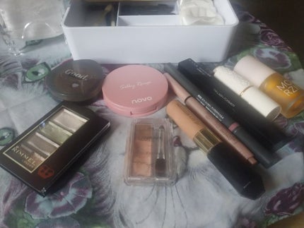 カラーリングアイブロウ/ヘビーローテーション/眉マスカラを使ったクチコミ(2枚目)