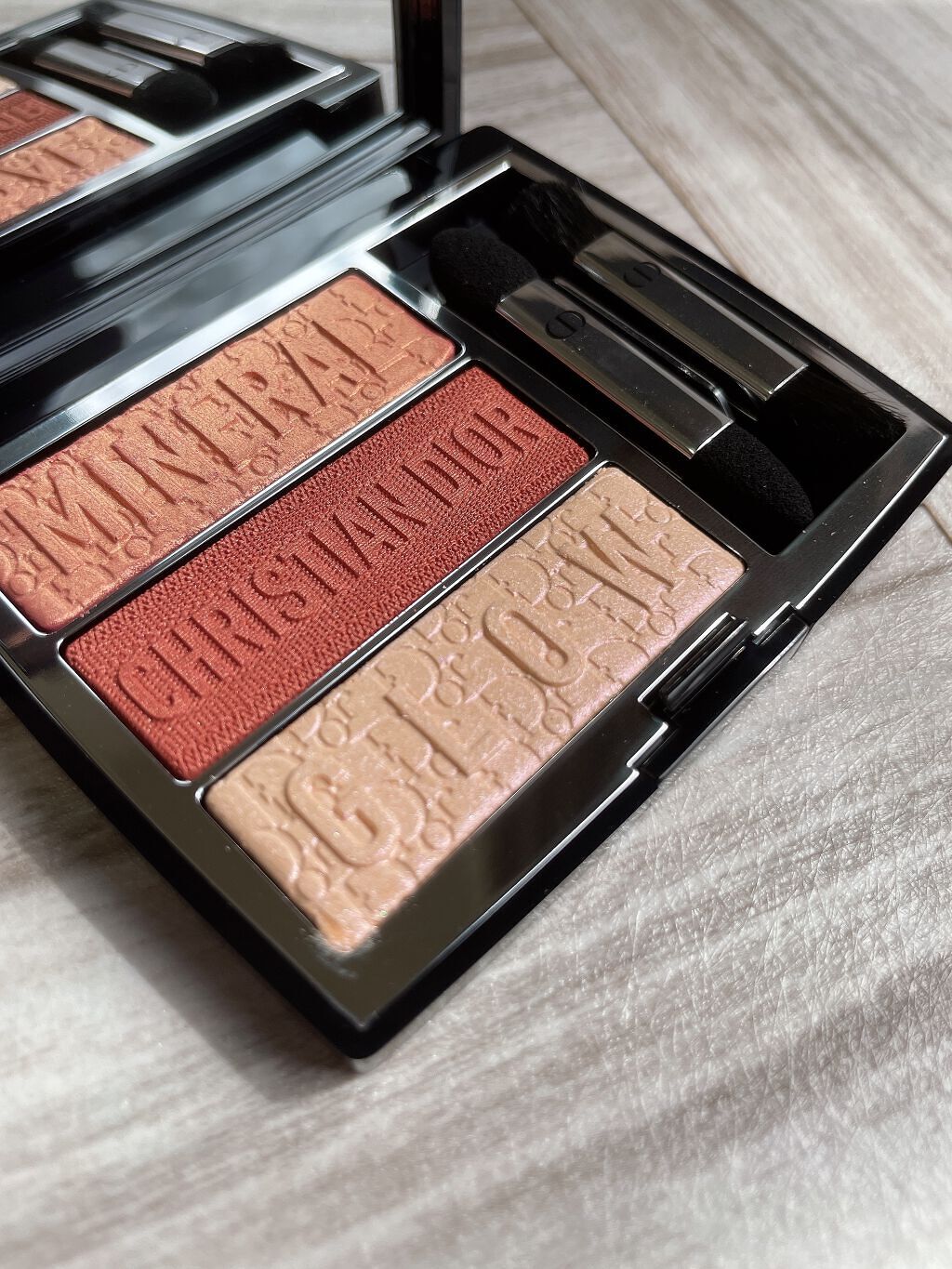 限定色レビュー】トリオ ブリック パレット｜Diorの口コミ