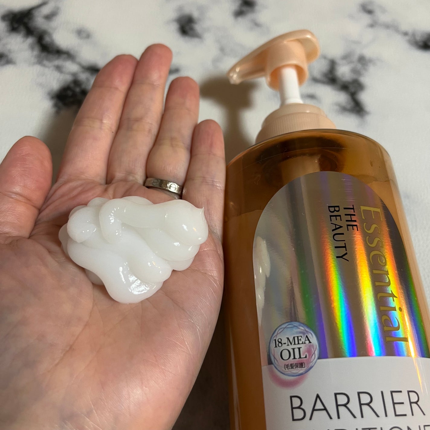 ザビューティ 髪のキメ美容素髪を守る バリアシャンプー/コンディショナー/エッセンシャル/シャンプー・コンディショナーを使ったクチコミ(2枚目)