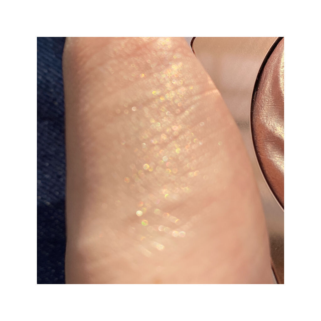 双花彫刻 ハイライト 02 パールピンクゴールド/花西子/パウダーハイライトを使ったクチコミ（3枚目）