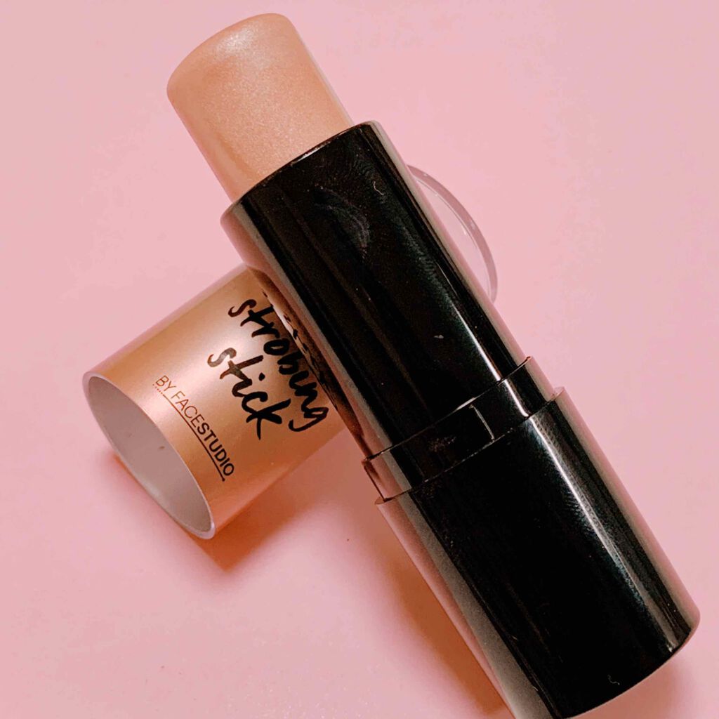 マスターストロビングスティック 01 ヌード/MAYBELLINE NEW YORK/ジェル・クリームチークを使ったクチコミ（1枚目）