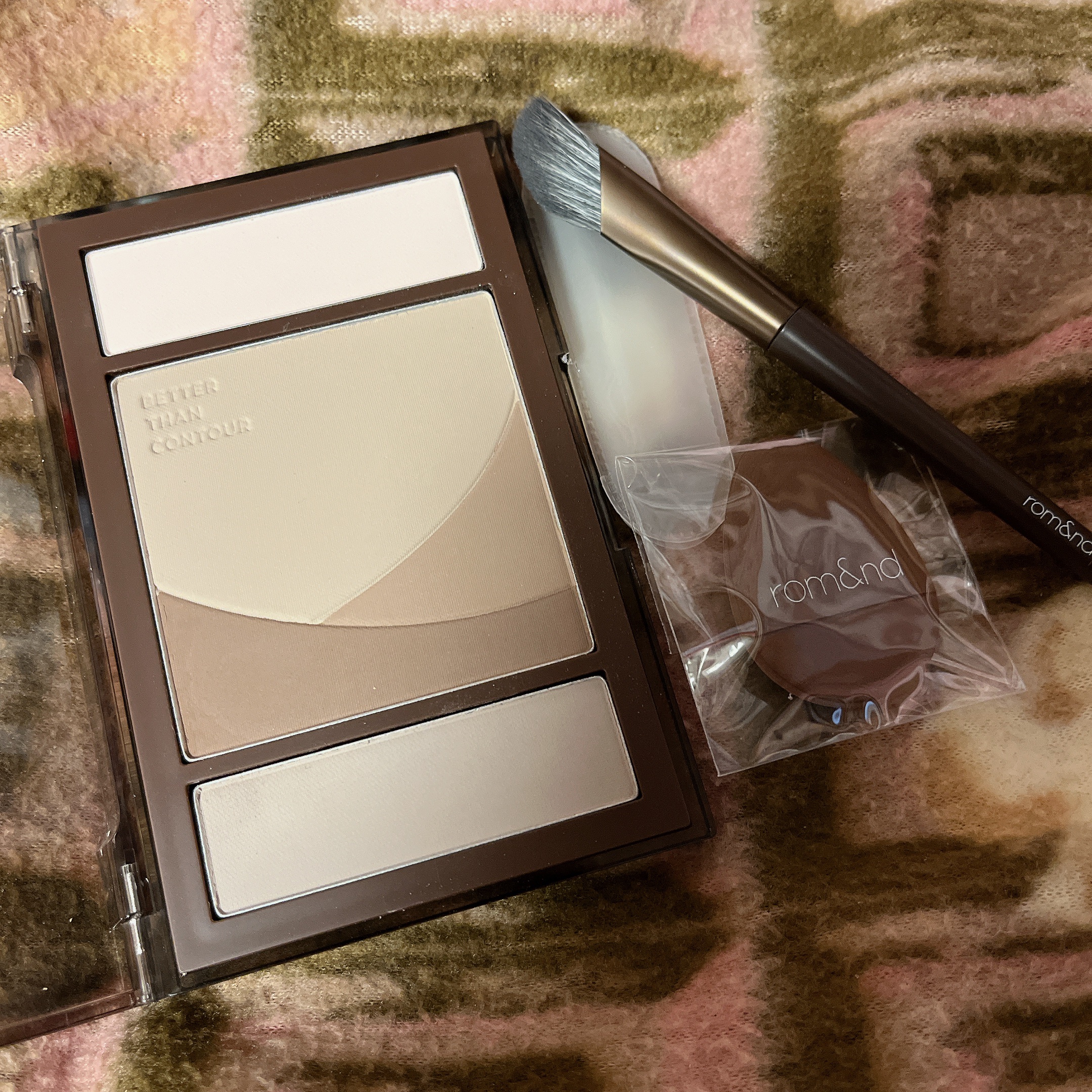 ベターザンコントゥア/rom&nd/シェーディングを使ったクチコミ（2枚目）