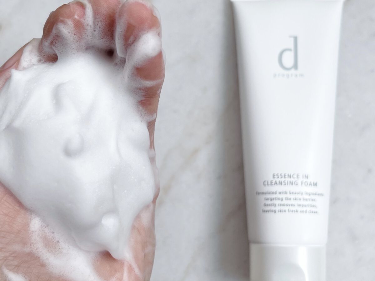 エッセンスイン クレンジングフォーム/d プログラム/洗顔フォームを使ったクチコミ（3枚目）