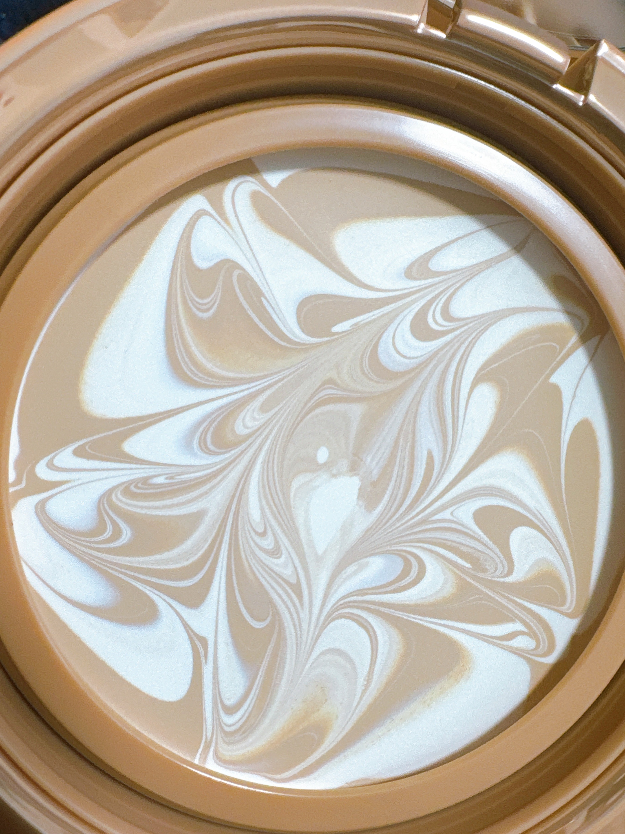 ジューシーパン スキンケアプライマー MT(ミルクティーの香り)(限定)/A’pieu/化粧下地を使ったクチコミ（3枚目）