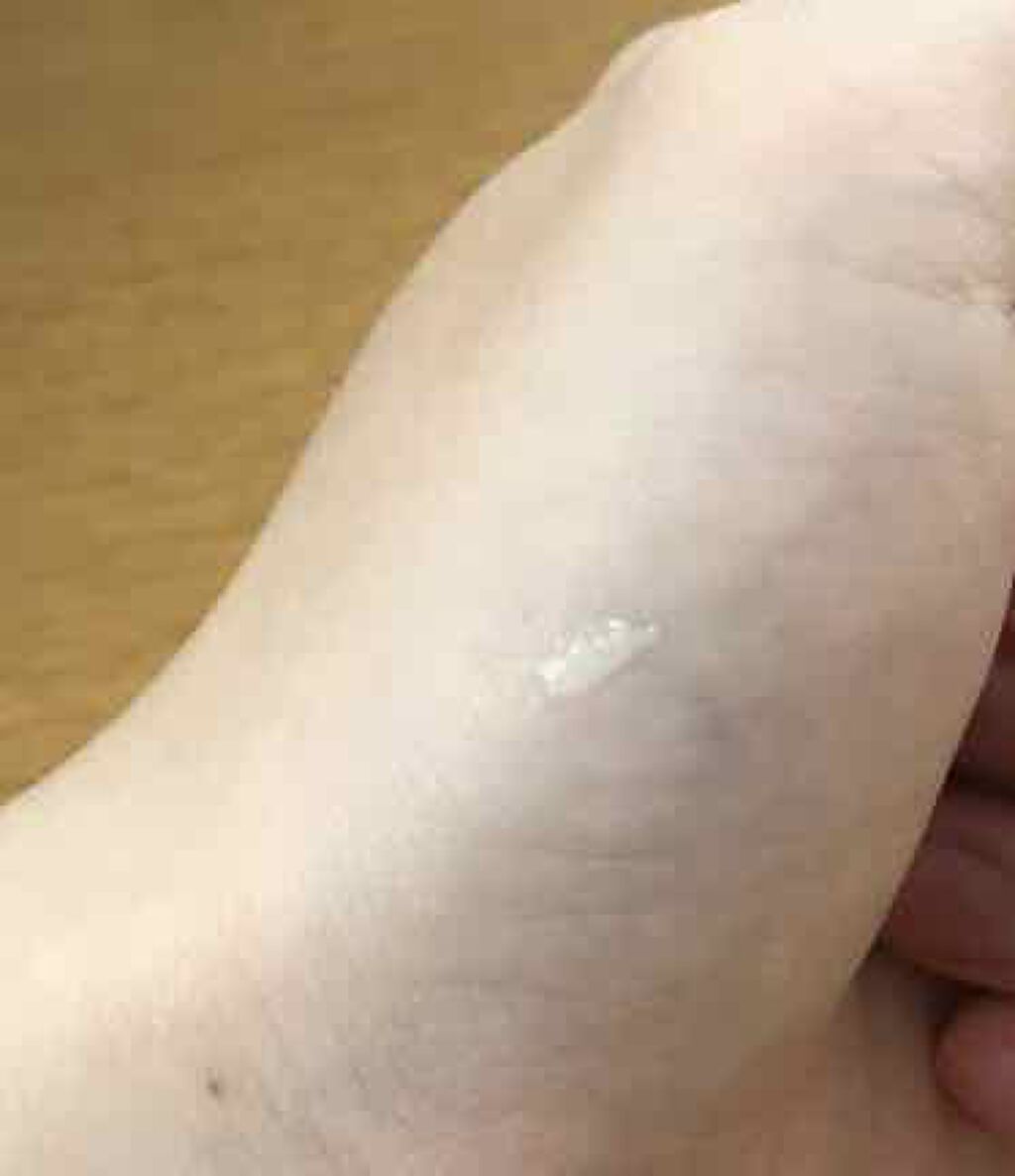 リップ ジェル マジック EX パールタイプ/コーセーコスメニエンス/リップオイルを使ったクチコミ（2枚目）