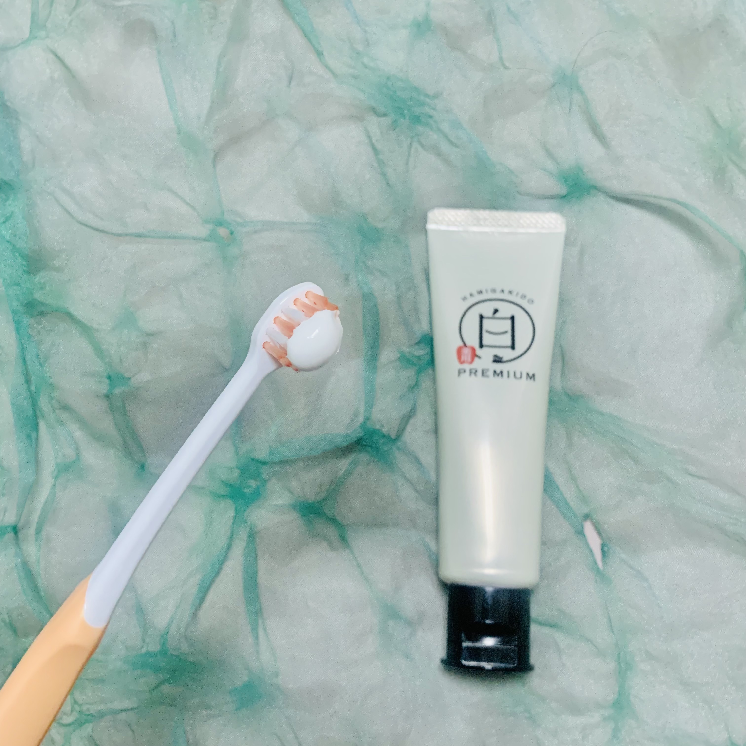 歯磨き堂 薬用ホワイトニングペースト プレミアム/歯磨き堂/歯磨き粉を使ったクチコミ（2枚目）