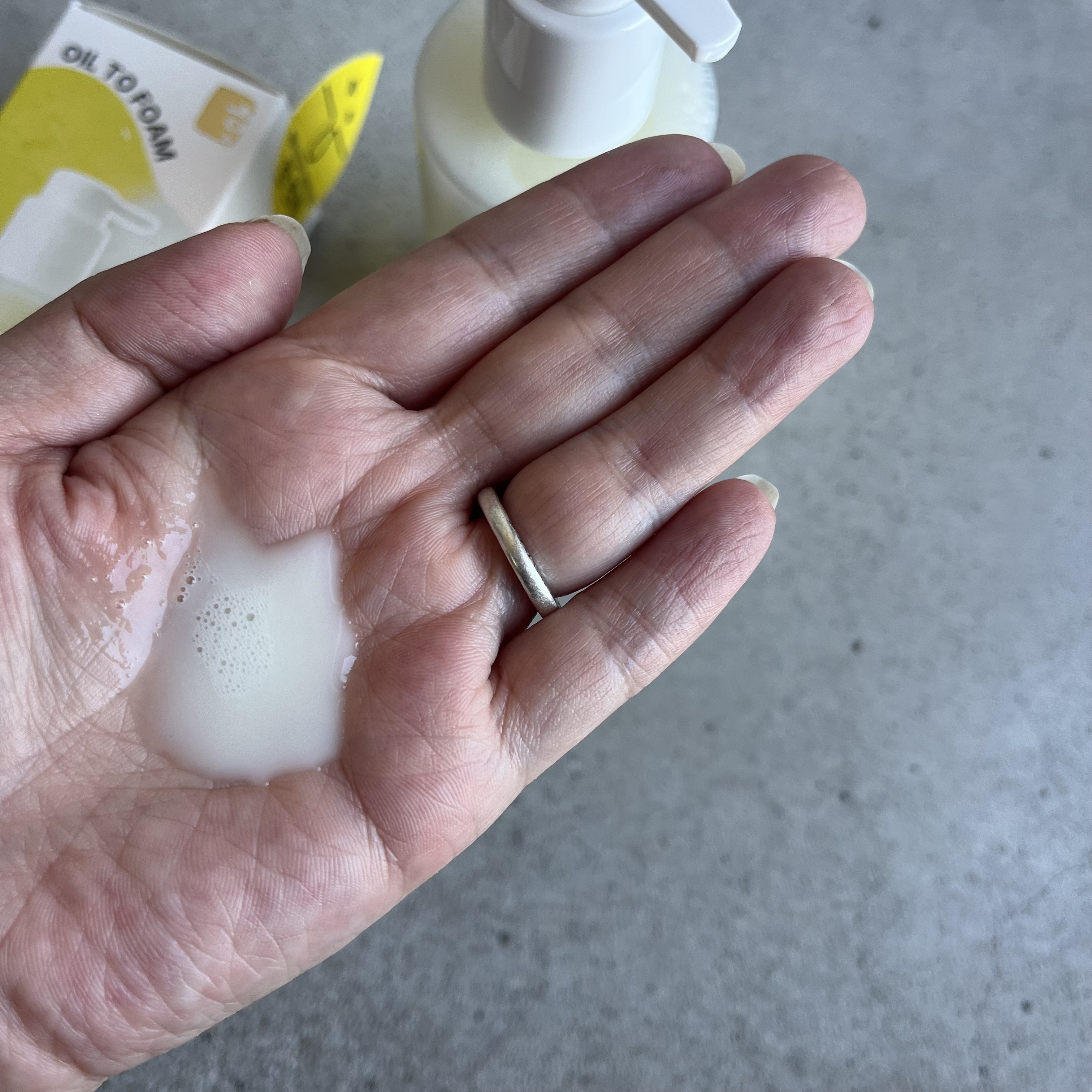 ダブルショットオイルトゥーフォームクレンザー/HAMEL/オイルクレンジングを使ったクチコミ（3枚目）