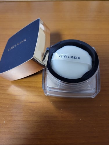 ダブル ウェア シアー フラッタリー ルース パウダー 01 トランスルーセント マット/ESTEE LAUDER/ルースパウダーを使ったクチコミ（1枚目）