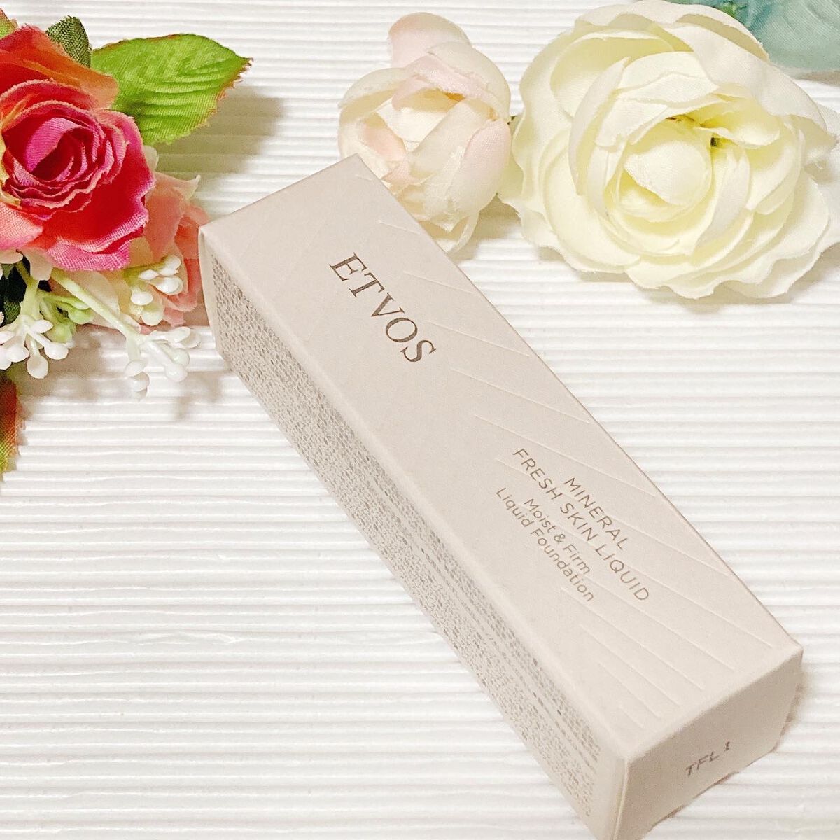 ミネラルフレッシュスキンリキッド/エトヴォス/リキッドファンデーションを使ったクチコミ(2枚目)