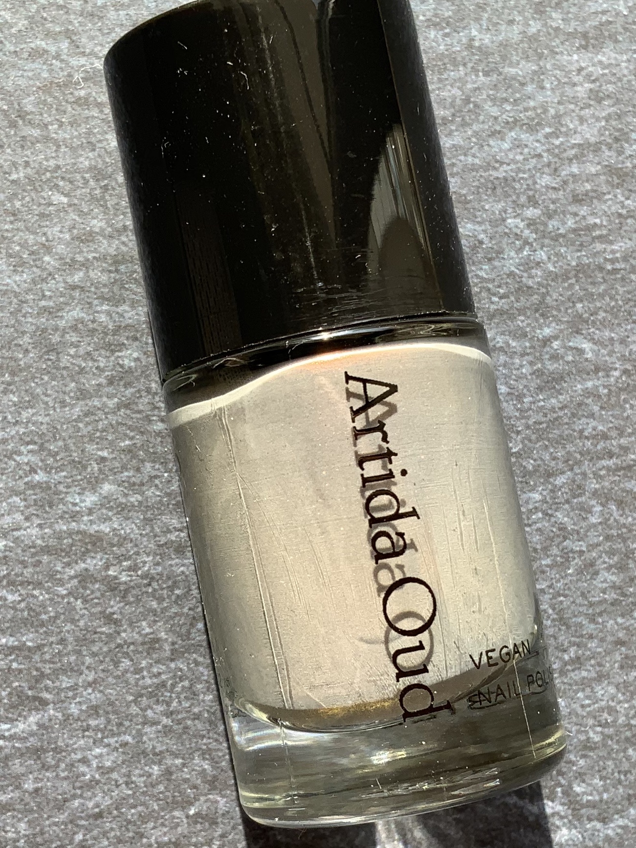 ヴィーガンネイルポリッシュ/ARTIDA OUD/マニキュアを使ったクチコミ（3枚目）