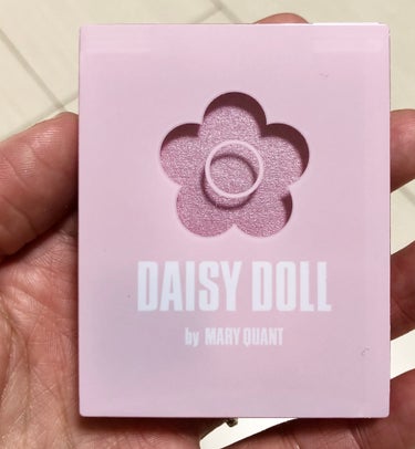 パウダーブラッシュ PK-02 ライラックピンク/DAISY DOLL by MARY QUANT/パウダーチークを使ったクチコミ（2枚目）