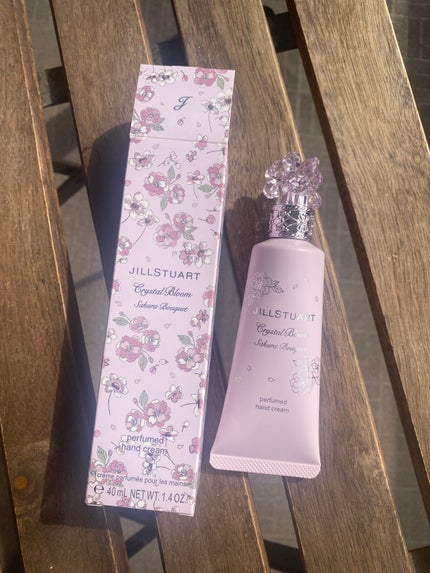クリスタルブルーム サクラブーケ パフュームド ハンドクリーム /JILL STUART/ハンドクリームを使ったクチコミ(1枚目)