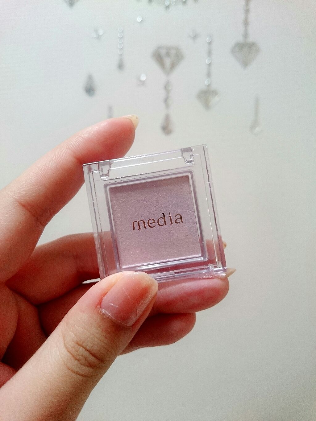 ブライトアップアイシャドウ/media/単色アイシャドウを使ったクチコミ(1枚目)