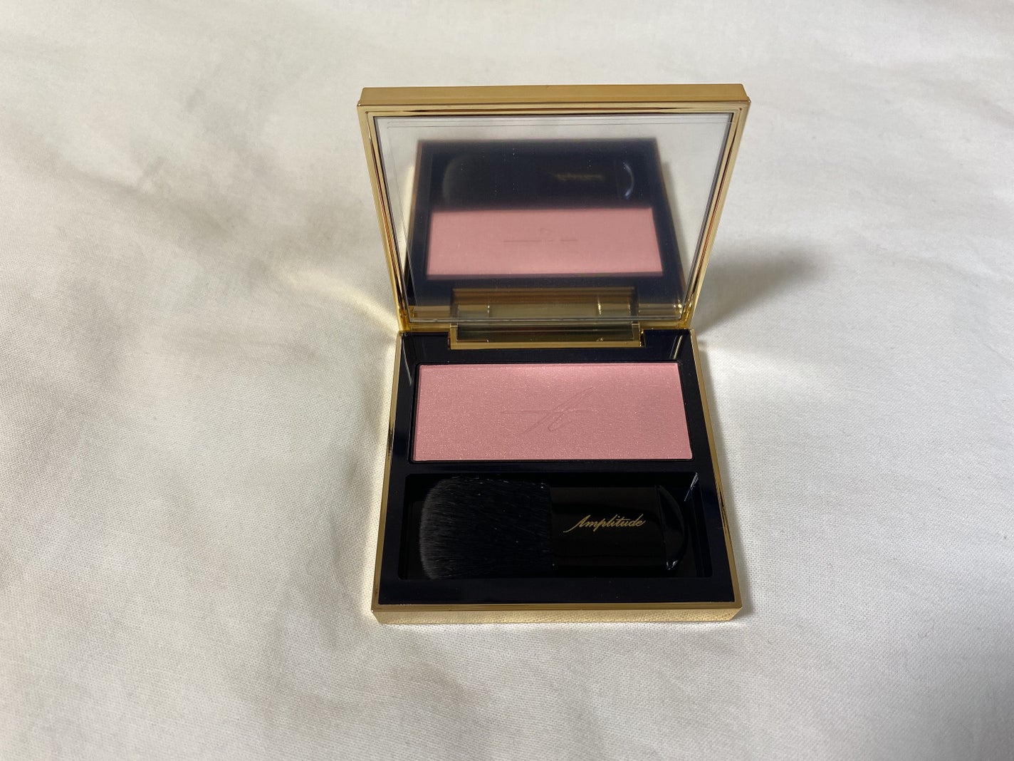 コンスピキュアス モノチークス/Amplitude/パウダーチークを使ったクチコミ(2枚目)