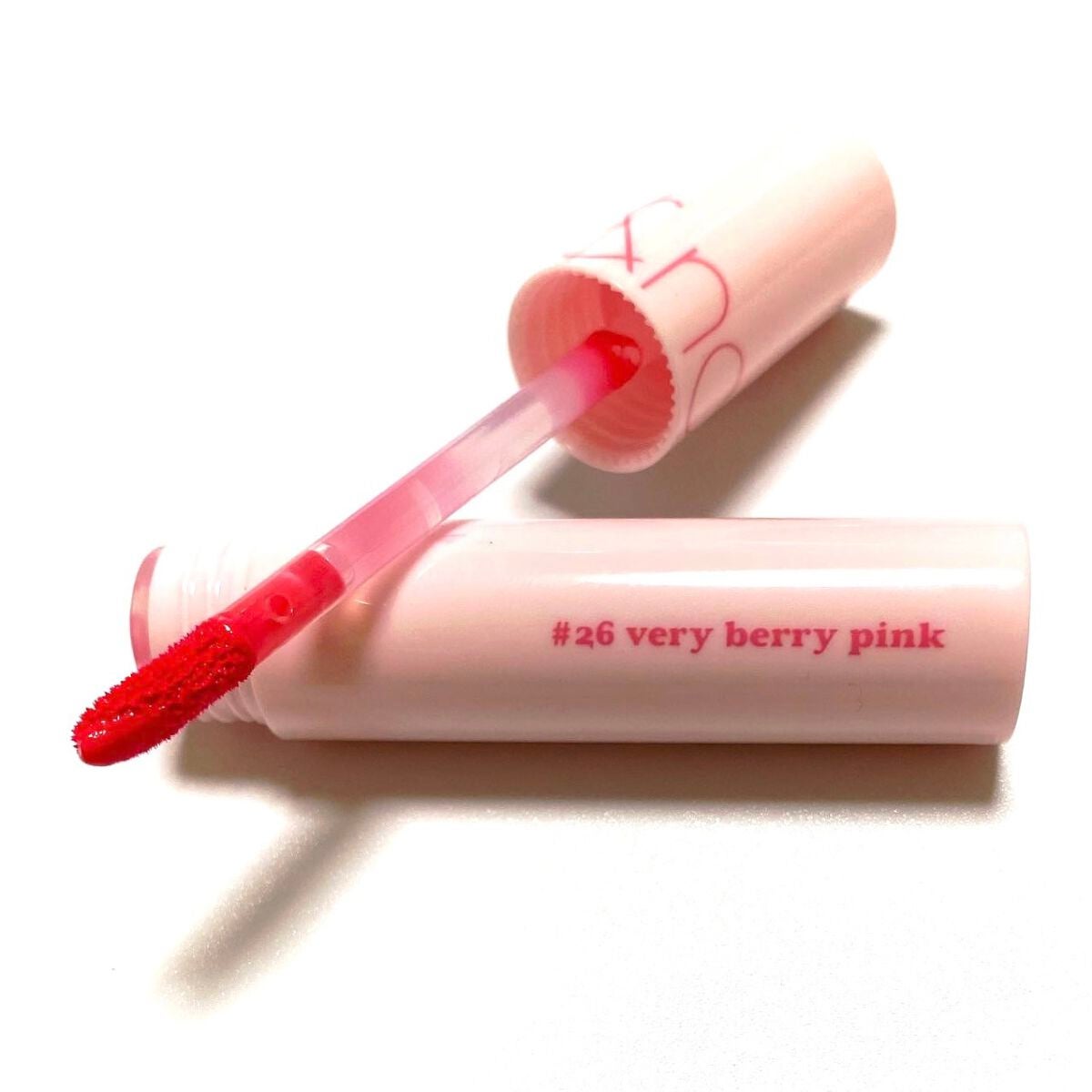 ジューシーラスティングティント/rom&nd/リップティントを使ったクチコミ(2枚目)