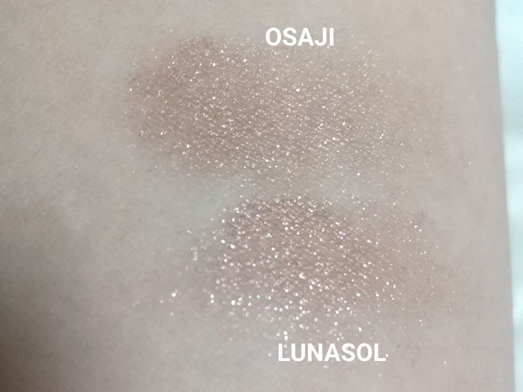 ニュアンス アイシャドウ/OSAJI/単色アイシャドウを使ったクチコミ（2枚目）