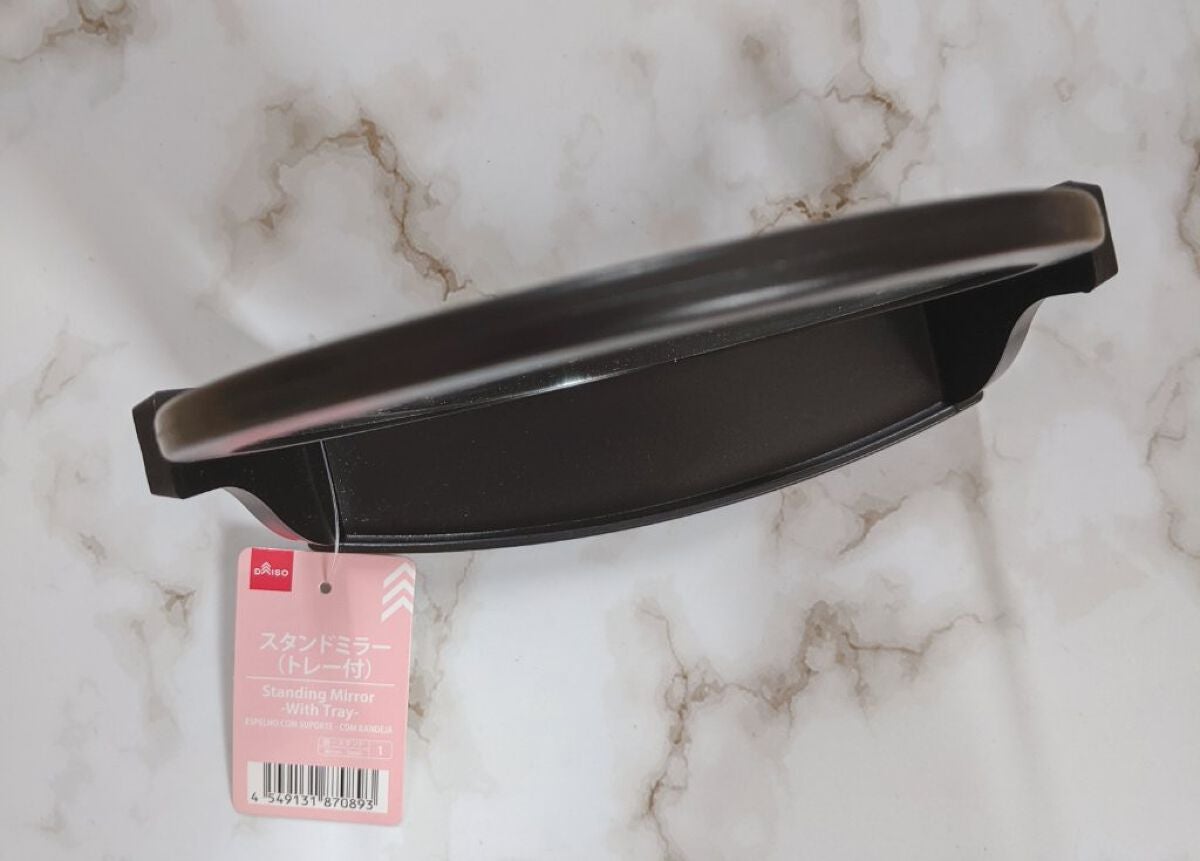 スタンドミラー(トレー付き)/DAISO/その他を使ったクチコミ(3枚目)