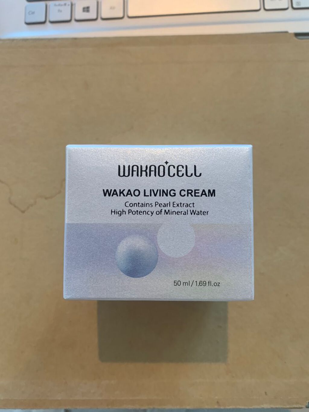 WAKAOCELL ワカオリービングクリームのクチコミ「さっぱりクリームです☆
オイリー肌の方には良い商品だと思います。
なじみやすいし、肌を保護.....」（2枚目）