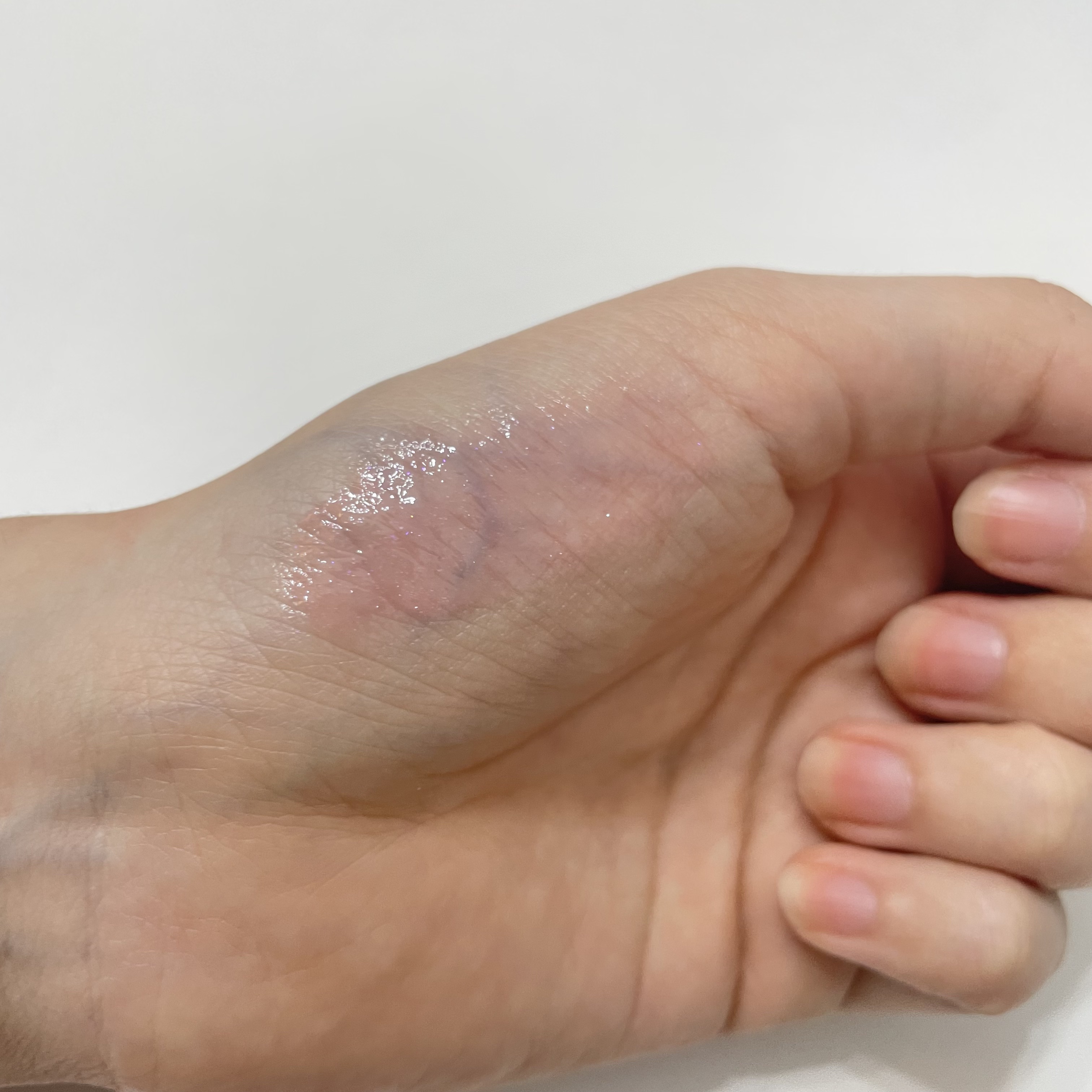 エスポア クチュールリップグロス ロージービーム(Rosy BB Edition)/espoir/リップグロスを使ったクチコミ（2枚目）