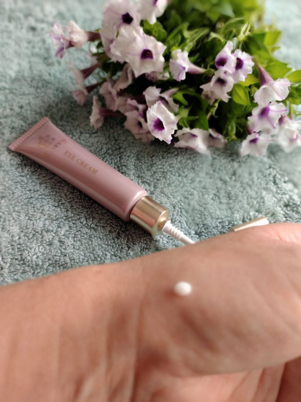 アイクリーム/Corey/アイケア・アイクリームを使ったクチコミ(2枚目)