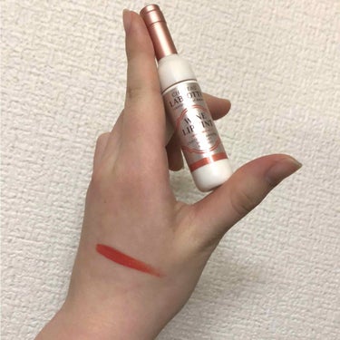 CHATEAU LABIOTTE WINE LIP TINT OR01


新大久保でパケ買いしました。もうパッケージが可愛すぎます。フルーティーな香りがするしね。すごいかよ。
マットリップです、少し乾