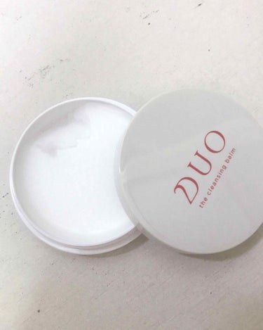 ✔️DUO ザ クレンジング バーム
     20g （お試し容量）
     800円
     イオンで購入

10/3  使用開始❣️→10月17日使い切り
（ケチり過ぎたのか意外ともった…🙄）