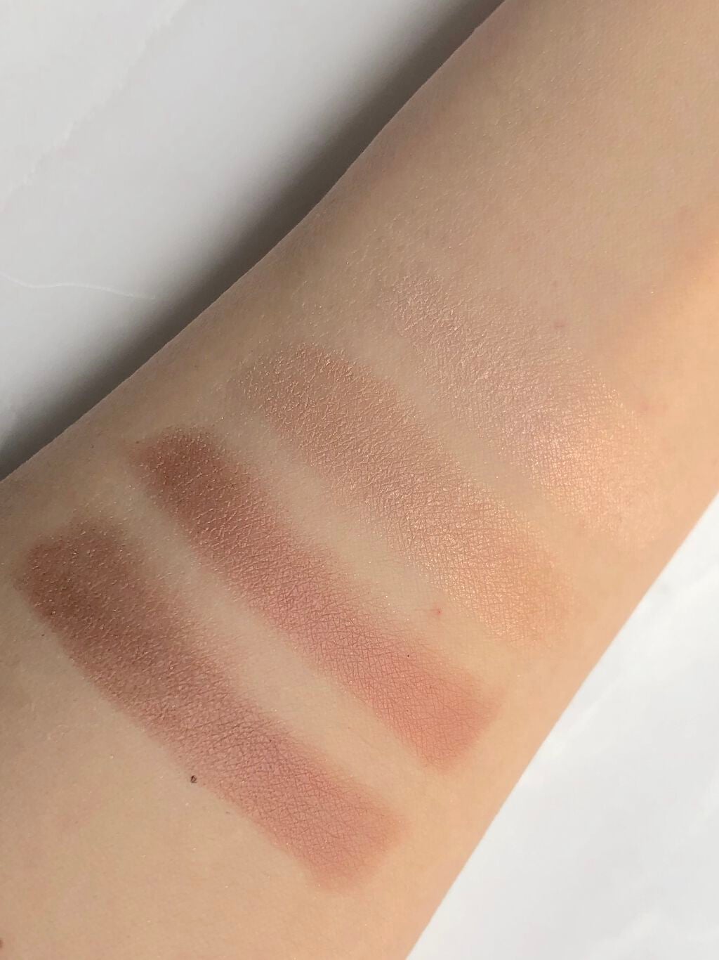 シルキースフレアイズ/キャンメイク/アイシャドウパレットを使ったクチコミ(3枚目)