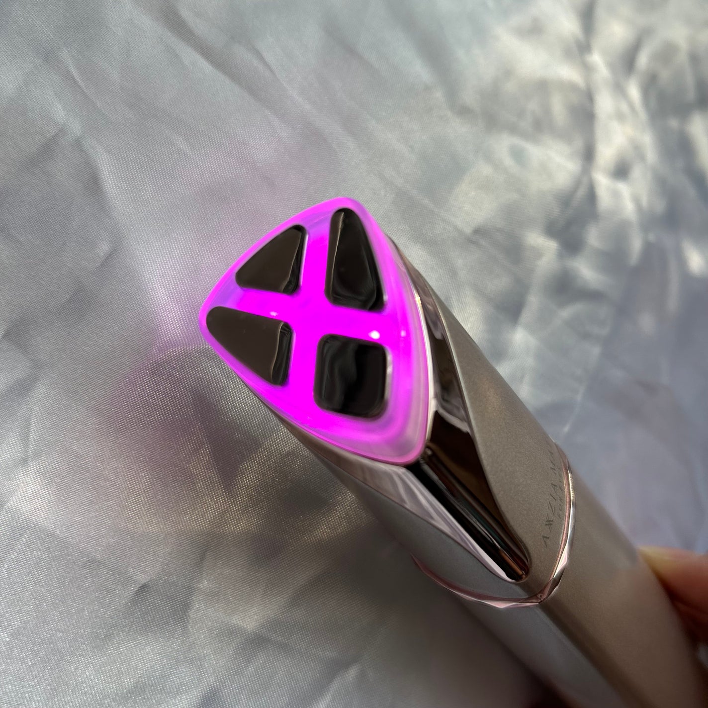 アクシージア メイト フォーアイズ/AXXZIA/美顔器・マッサージを使ったクチコミ(4枚目)