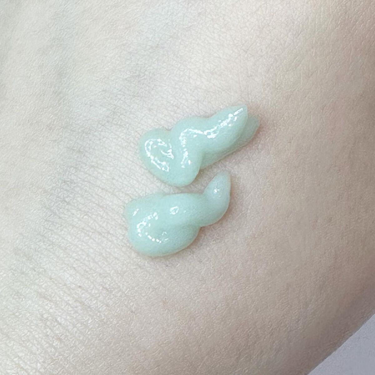 シカリリーフサンエッセンス/Dr.Althea/日焼け止め・UVケアを使ったクチコミ(3枚目)