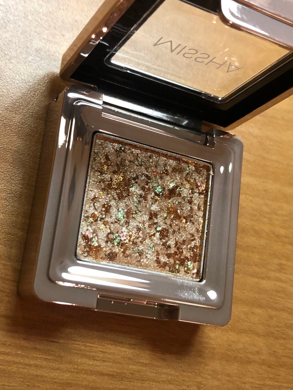 グリッタープリズム シャドウ/MISSHA/グリッターを使ったクチコミ(1枚目)