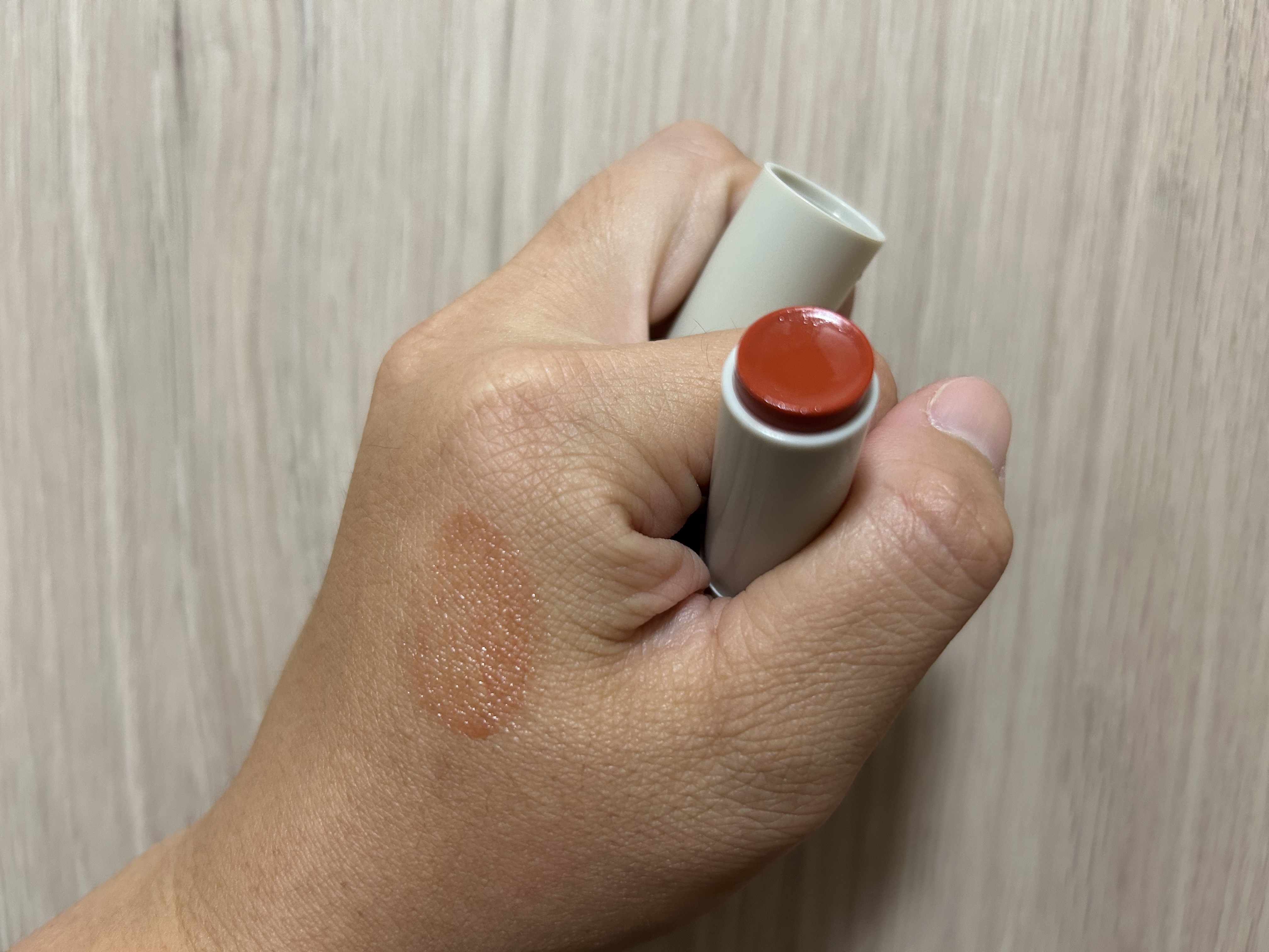 NEARBY Recharging Lip Balm 03 Sunset Coral/Hersteller/口紅を使ったクチコミ（2枚目）