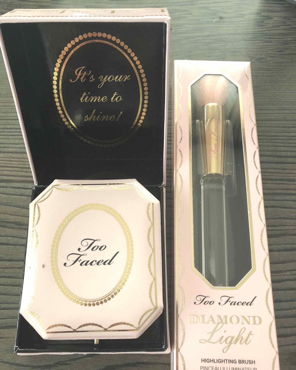 ダイヤモンドライト ハイライター ブラシ/Too Faced/メイクブラシを使ったクチコミ（1枚目）