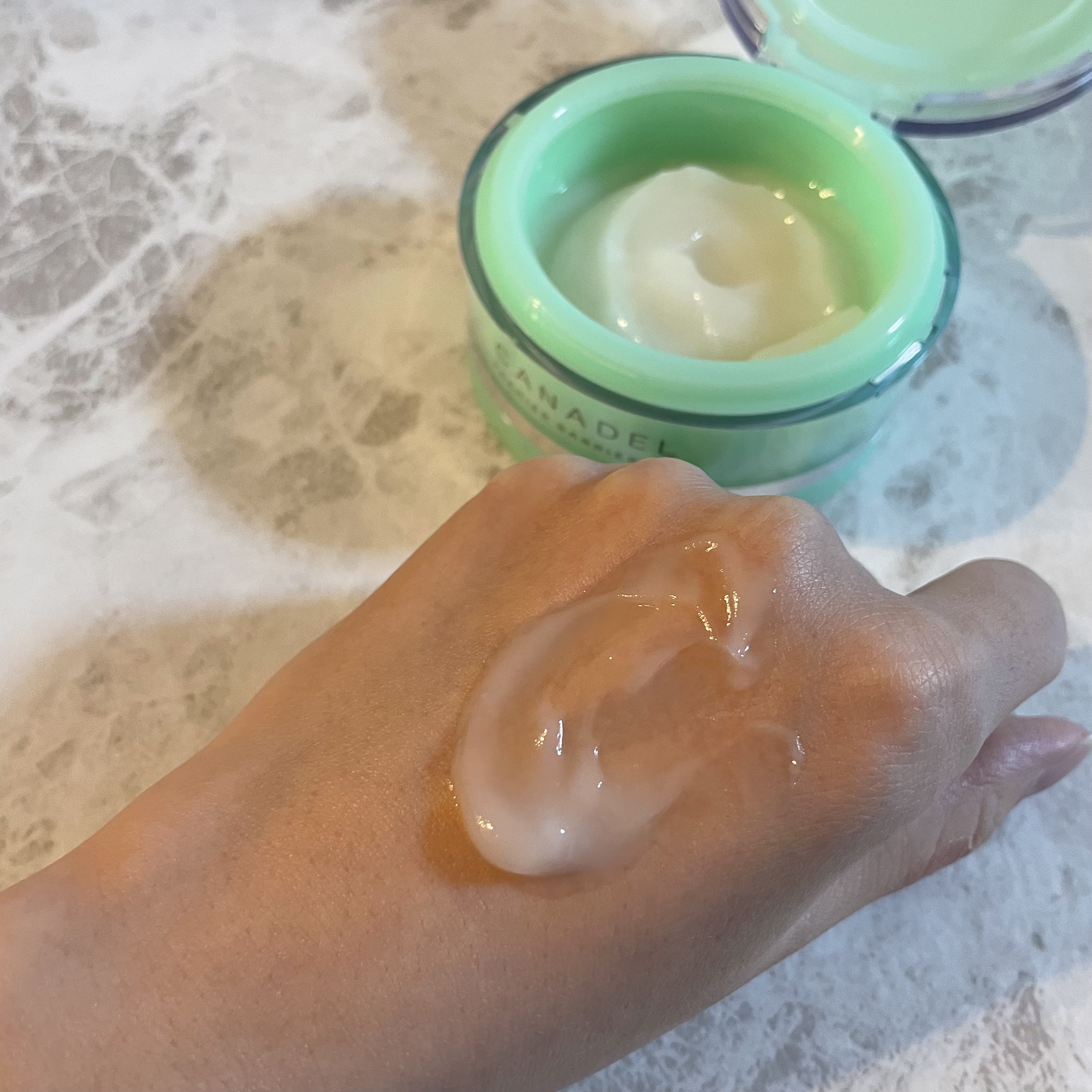 プレミアバリアフィックス /CANADEL/オールインワン化粧品を使ったクチコミ（3枚目）