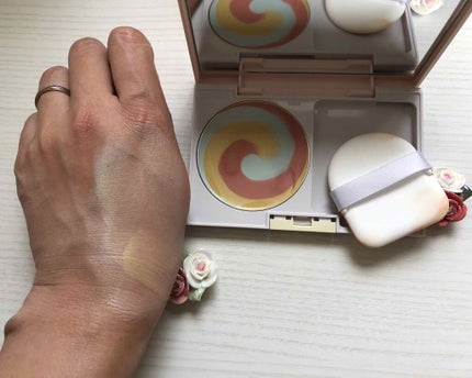 カラーブレンドグローファンデーション/ディエム クルール/クリーム・エマルジョンファンデーションを使ったクチコミ(3枚目)