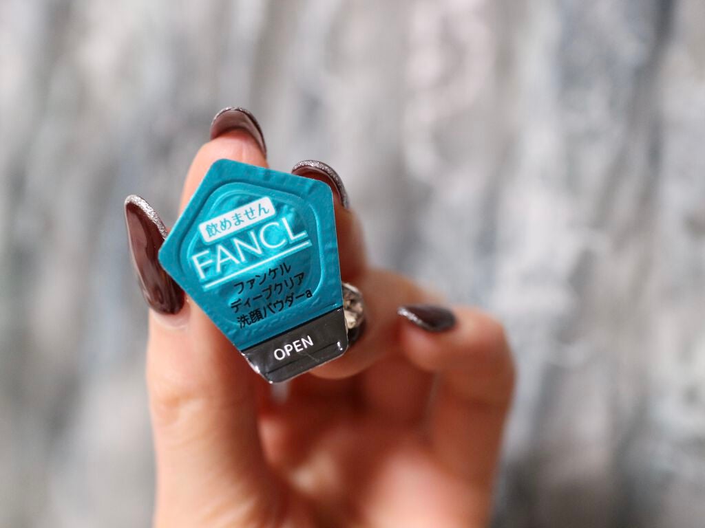 あゆみんっ。 on LIPS 「ꕥ𝐹𝐴𝑁𝐶𝐿ディープクリア洗顔パウダーこれ前に使ってよすぎて、..」(1枚目)