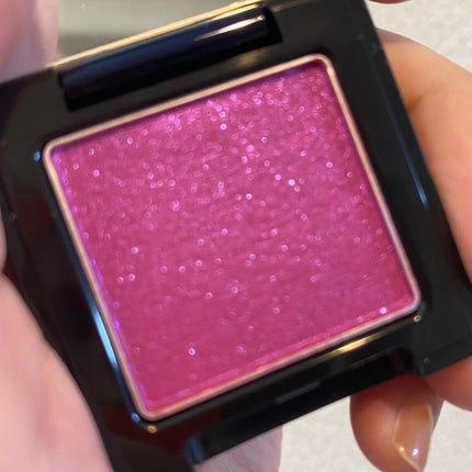 ラズル アイカラー/エレガンス ラズル /単色アイシャドウを使ったクチコミ(2枚目)