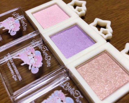 TWINKLE HAPPINESS GIRL/セリア/スティックアイシャドウを使ったクチコミ(2枚目)