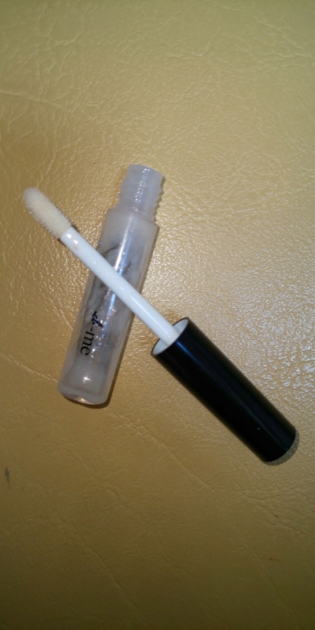 リップモイストオイル クリスタル/セリア/リップグロスを使ったクチコミ(1枚目)