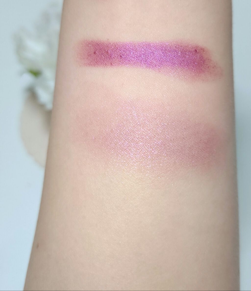 カラースティック/BYREDO/スティックアイシャドウを使ったクチコミ(4枚目)